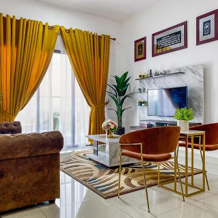 Tamu Place 3-Bedroom Serviced Apartment With Pool Kuala Terengganu Exterior photo