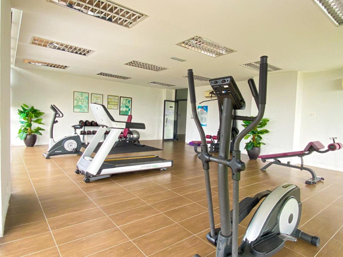 Apartment Tamu Place 3-bedroom Serviced With Pool Kuala Terengganu