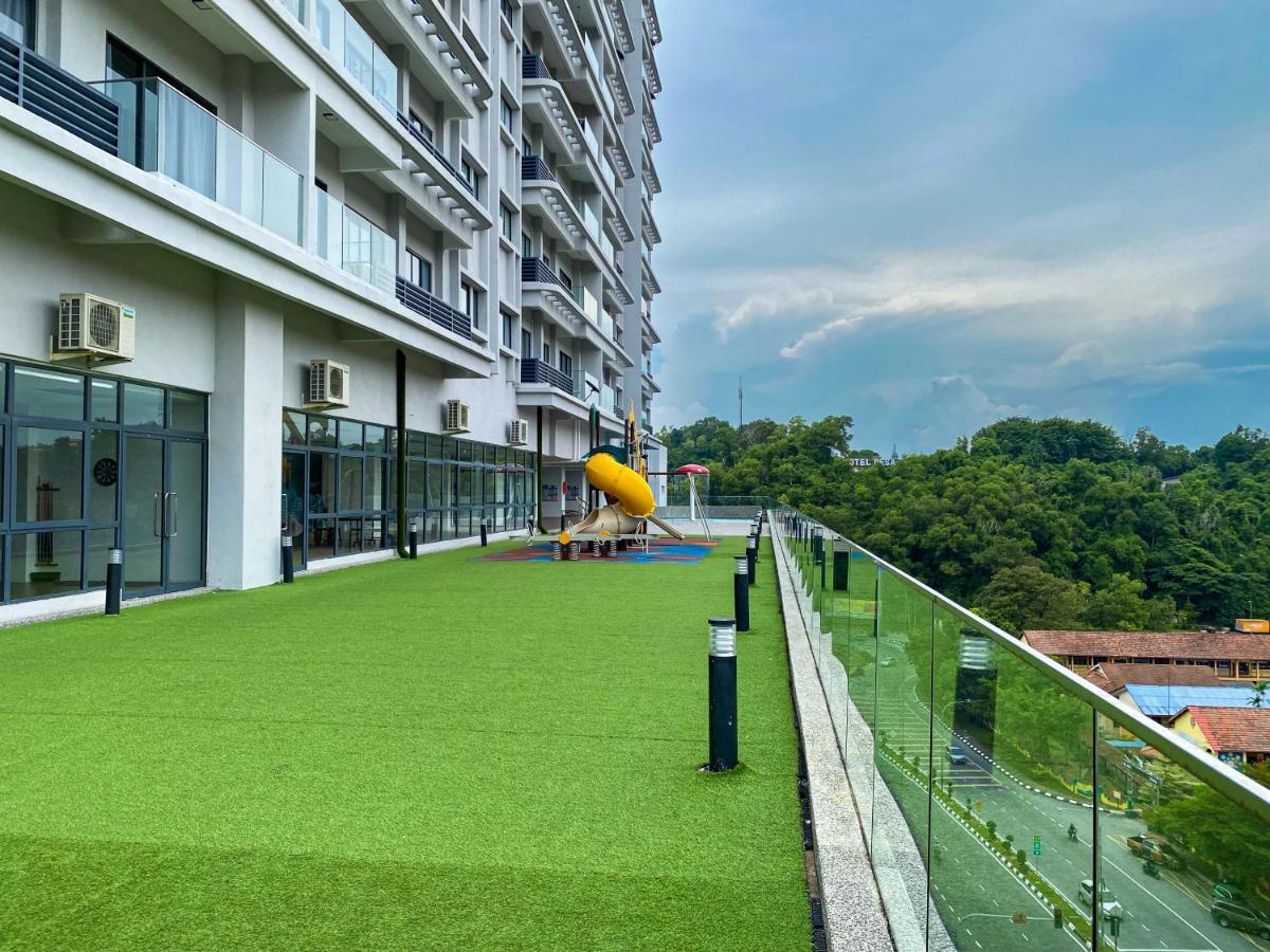 Apartment Tamu Place 3-bedroom Serviced With Pool *